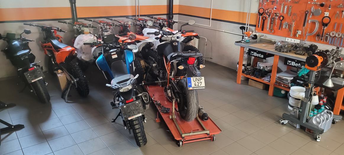 CFMOTO 450MT 2024 v OKR Moto